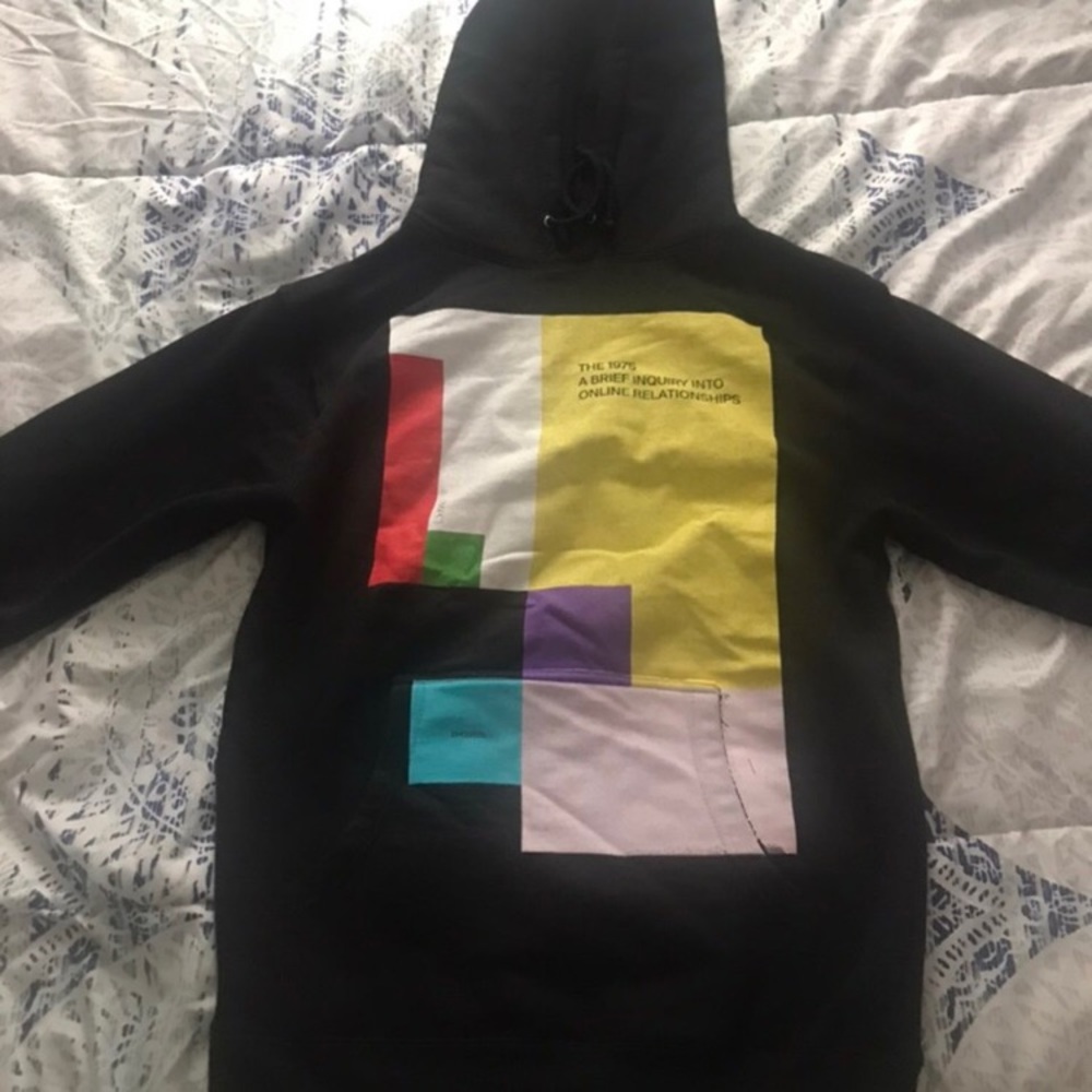 authentic the 1975 tour hoodie
